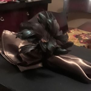 Pier 1 Accents - Pier one imports set of 4 feather napkin rings Pier 1 Accents - Pier one imports set of 4 feather napkin rings